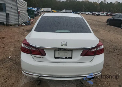 2016 Honda Accord Exl z USA, uszkodzony, nr VIN 1HGCR2F97GA208774
